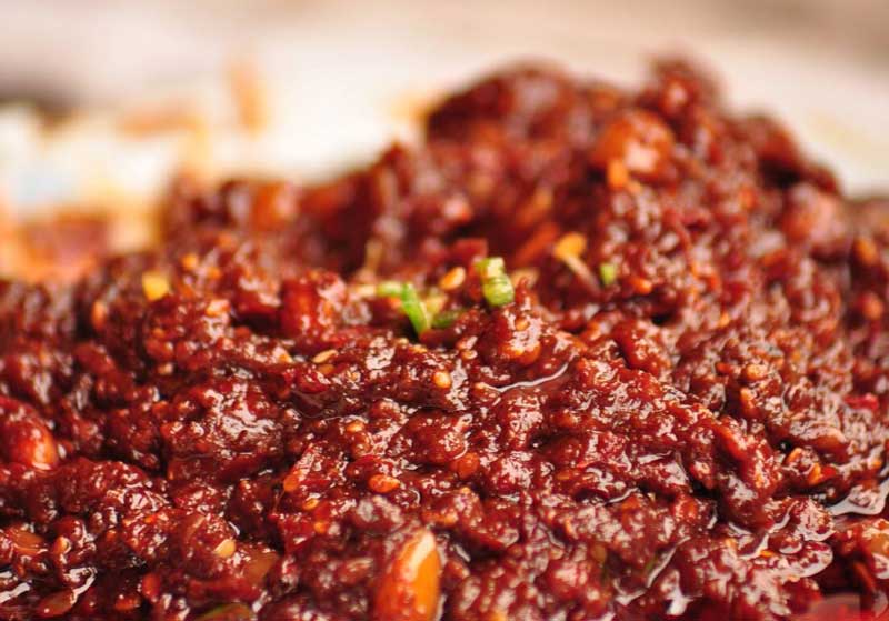 企業(yè)想要的辣椒醬灌裝機生產(chǎn)線是怎樣的？